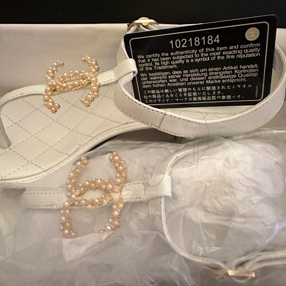 COPY - Beautiful Chanel white sandals. Size 37 - Picture 4 of 4